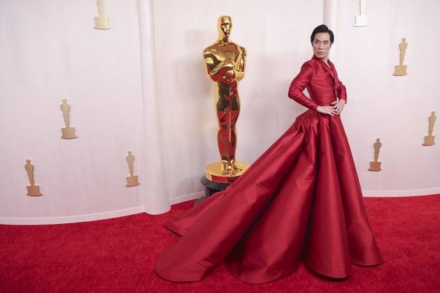 Bilder des Jahres 2024, Entertainment 03 März March 10, 2024, Hollywood, California, USA: Eugene Lee Yang on the red carpet of the 96th Annual Academy Awards on Sunday March 10, 2024 at the Dolby Theater in Hollywood, California. PRENSA INTERNACIONAL Hollywood U.S - ZUMAp124 20240310_zaa_p124_371 Copyright: xPrensaxInternacionalx