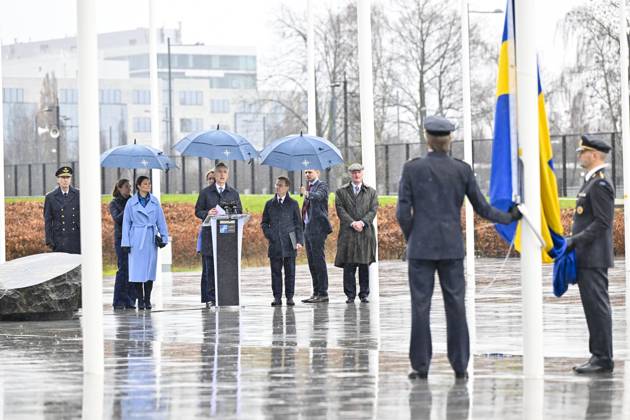 BRUSSELS, BELGIUM 20240311 Prime Minister Ulf Kristersson and NATO Secretary General Jens Stoltenberg attend the raising of the Swedish flag at NATO headquarters in Brussels BRUSSELS BELGIUM x10060x  Copyright: xHenrikxMontgomery TTx FLAGGCEREMONI NATO BRYSSEL g7UO47D3Khk
