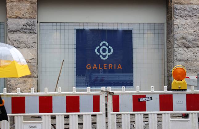 11.03.2024, Deutschland, NRW, Warenhäuser, Baustelle vor einem Karstadt Haus, Symbolbild, Galeria Karstadt Kaufhof, Insolvenz, insolvent, NRW Deutschland Copyright: xSnowfieldxPhotographyx SF110324GaleriaD3