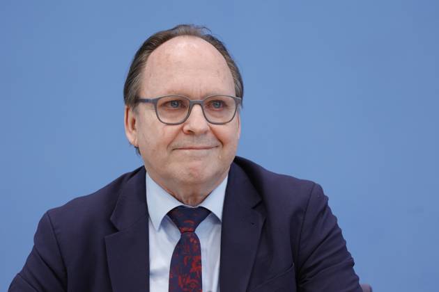 Hans-Ulrich Gerland, Leitender Beamter, Deutschland, Berlin, Bundespressekonferenz, Thema: Vorstellung des Jahresberichtes 2023
