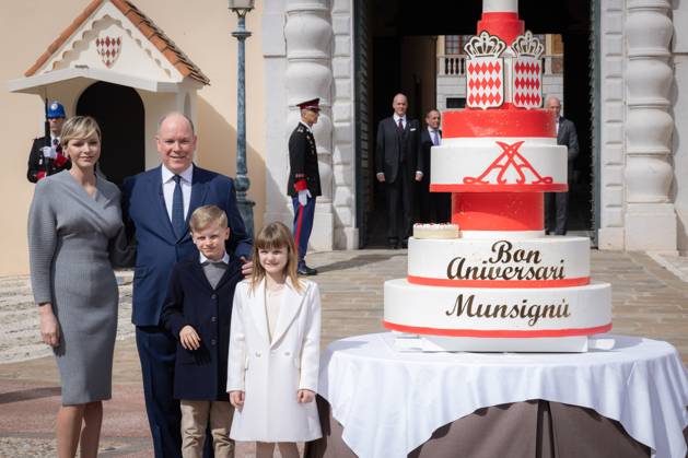 Bilder des Jahres 2024, Entertainment 03 März Entertainment Themen der Woche KW11 Entertainment Bilder des Tages Celebrations for the 66th anniversary of Prince Albert. NO TABLOID. Monaco Royal family celebrates Prince Albert II s 66th birthday on the Palace of Monaco square. NO TABLOIDS Copyright: xVinajx-xPoolxCrystalx xStarfacex STAR_302775_010