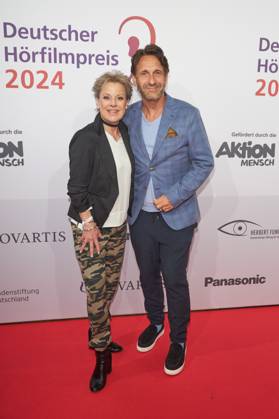 Tanja Schumann und Falk-Willy Wild - Verleihung des 22.Deutschen Hoerfilmpreis 2024 in der Hauptstadtrepraesentanz der Deutschen Telekom in Berlin am 19.03.2024. 22. Deutscher Hoerfilmpreis 2024
