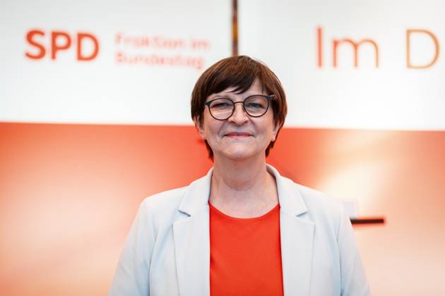 Saskia Esken bei der Verleihung des Otto-Wels-Preises im Deutschen Bundestag, 20.3.2024, Bundestag, Reichstagsgebäude, Berlin, Deutschland