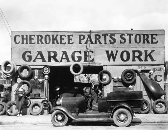 EVANS: GARAGE, 1936. Garage at Atlanta, Georgia. Photographed by Walker Evans, 1936.  Copyright: xGRANGERx xGRANGERx 0099015
