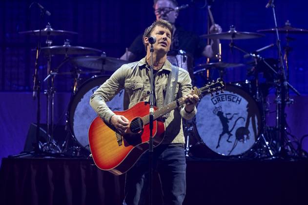 Bilder des Jahres 2024, Entertainment 03 März Entertainment Themen der Woche KW12 Entertaintment Bilder des Tages James Blunt live bei einem Konzert seiner Who We Used to Be -Tour in der ZAG Arena. 23.03.2024