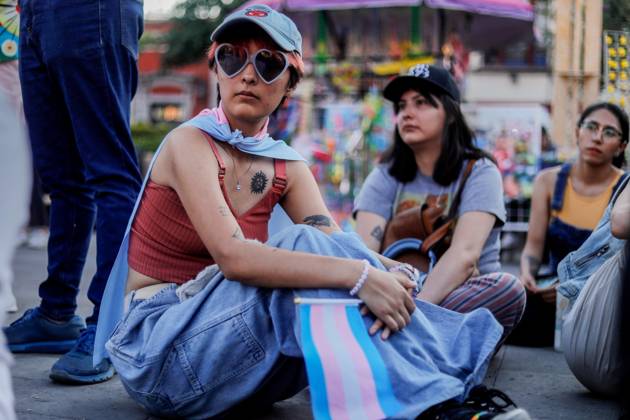 Bilder des Jahres 2024, News 03 März News Themen der Woche KW12 March 23, 2024, Queretaro, Mexico: Protester holds a flag with the colors of the transsexual movement during the demonstration. The Transsexual Community March took place on the streets of downtown Queretaro intending to make this sector of society visible..One of the slogans is that the Gender Law, which has been in Congress since last year, be approved and that security and anti-discrimination guarantees be given in QuerÃ taro. Queretaro Mexico - ZUMAs197 20240323_aaa_s197_595 Copyright: xCesarxGomezx