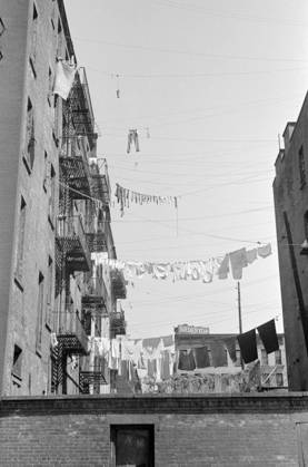 EVANS: NEW YORK, 1938. Clotheslines hung between apartment buildings on 61st Street, between 1st and 3rd Avenues in New York, New York. Photograph by Walker Evans, 1938.  Copyright: xGRANGERx xGRANGERx 0268354
