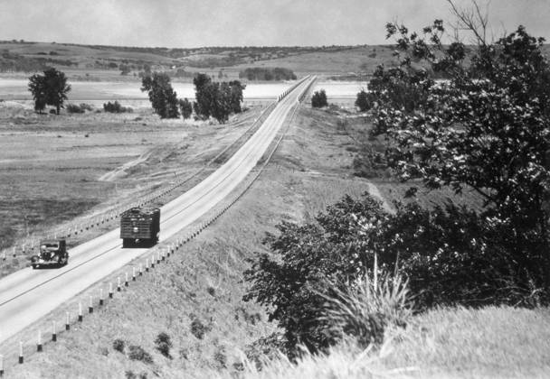 OKLAHOMA: ROUTE 66. View of Route 66, near El Reno, Oklahoma. Photograph, c1940.  Copyright: xGRANGERx xGRANGERx 0636032