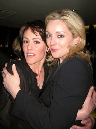 DRAMA DESK AWARDS AFTER PARTY NY MARY STUART MASTERSON AND JANE KRAKOWSKI AT THE AFTER PARTY FOR THE 48TH ANNUAL DRAMA DESK AWARDS. COMPASS. NEW YORK CITY. 18 MAY 2003. PICTURES , Credit:Aubrey Reuben Avalon 0542994035