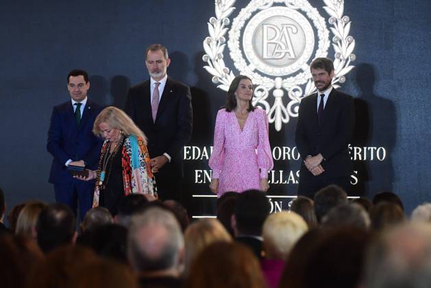 Spanish Kiing Felipe VI and Queen Letizia during the delivery of gold medals for merit in the fine arts 2022 in Cadiz on Wednesday, 3 April 2024. Cordon Press 