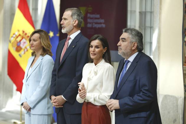 Royals At National Sports Awards - Madrid The Minister of Education, Vocational Training and Sports, Pilar Alegria, King Felipe, Queen Letizia and the President of the Consejo Superior de Deportes, JosÃ Manuel Rodriguez Uribes, during the presentation of the National Sports Awards 2022 at the Royal Palace El Pardo, on April 4, 2024, in Madrid (Spain). The National Sports Awards 2022 are convened annually by the Consejo Superior de Deporte (CSD), in order to expressly recognize individuals and entities that, either by their direct activity or personal initiative, or as participants in the development of sports policy, have contributed in an outstanding way to promote or disseminate the physical-sports activity. Photo by Antonio Gutierrez  Copyright: xEuropaxPress ABACAx