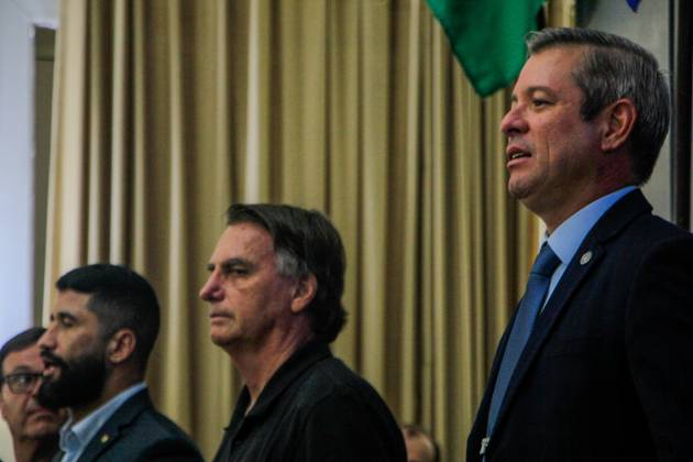 MACEIÓ, AL - 05.04.2024: BOLSONARO EM MACEIÓ - After disembarking late in the morning at the airport in the capital of Alagoas, former President Jair Messias Bolsonaro was honored at the Casa de Tavares Bastos, the Legislative Assembly, where he received the honorary citizenship award, proposed by State Representative Cabo Bebeto (PL) x2517841x  GUIDOxJR.