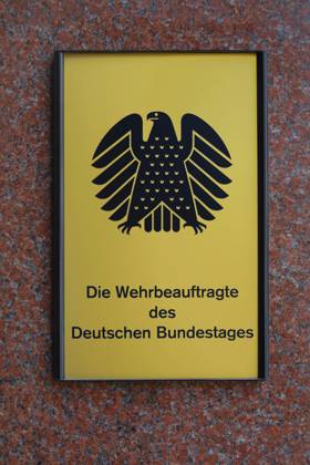 Die Wehrbeauftragte des Deutschen Bundestages Die Wehrbeauftragte des Deutschen Bundestages, 06.04.2024, Mitte, Neustädtische Kirchstrasse, Berlin, Die Wehrbeauftragte des Deutschen Bundestages hat ihren Sitz in der Neustädtischen Kirchstrasse von Berlin.