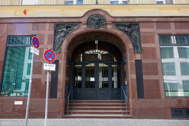 Die Wehrbeauftragte des Deutschen Bundestages Die Wehrbeauftragte des Deutschen Bundestages, 06.04.2024, Mitte, Neustädtische Kirchstrasse, Berlin, Die Wehrbeauftragte des Deutschen Bundestages hat ihren Sitz in der Neustädtischen Kirchstrasse von Berlin.