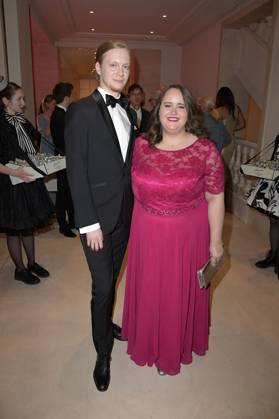 Ricarda Lang mit Partner Florian Wilsch beim 71. Bundespresseball 2024 im Hotel Adlon Kempinski. Berlin, 12.04.2024