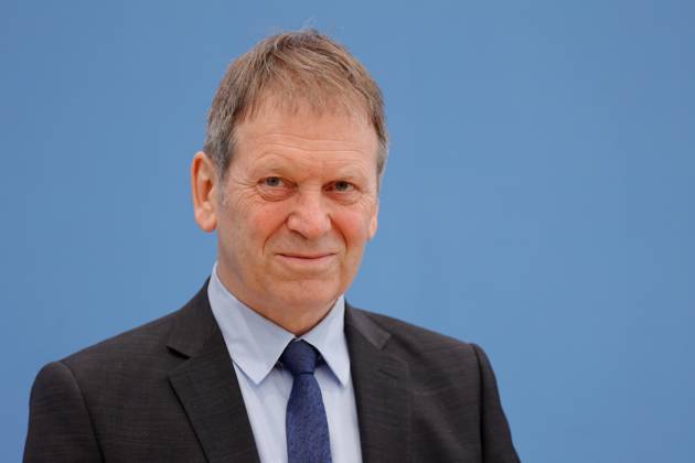 Prof. Dr. Hans-Martin Henning, Vorsitzender vom Expertenrat für Klimafragen (ERK), Direktor Fraunhofer ISE, Deutschland, Berlin, Bundespressekonferenz, Thema: Veröffentlichung des Prüfberichts zur Berechnung der deutschen Treibhausgasemissionen für das Jahr 2023