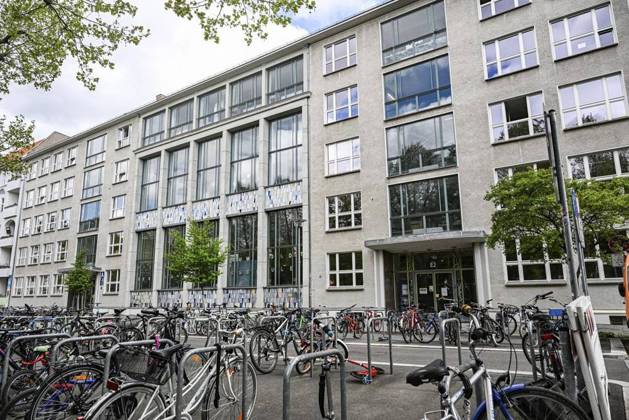 Wilhelm-von-Humboldt Gemeinschaftsschule ** NUR FÜR REDAKTIONELLE ZWECKE ** EDITORIAL USE ONLY **<p>Wilhelm-von-Humboldt Gemeinschaftsschule, sie Die gehört zur TOP-20-Auswahl für den Deutschen Schulpreis 2024, fotografiert am 18.04.2024 in Berlin. Deutschland Berlin Berlin Copyright: MaurizioxGambarini