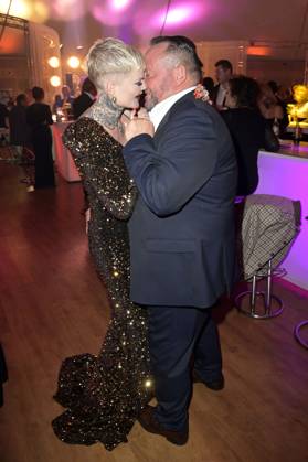 Melanie Müller mit Freund Andreas Kunz bei der Verleihung des 24. Radio Regenbogen Award 2024 in der Europa-Park Arena. Rust, 19.04.2024