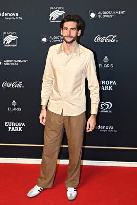 RADIO REGENBOGEN AWARD 2024. Alvaro Soler anläßlich der Verleihung des Medienpreises aus Baden-Württemberg Radio Regenbogen Award am 19.04.2024 im Europapark Rust. 20240419MWI127796