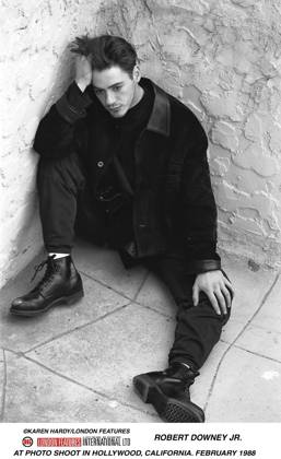 2001 ROBERT DOWNEY JR. AT PHOTO SHOOT IN HOLLYWOOD, CALIFORNIA. FEBRUARY 1988. 2001 ROBERT DOWNEY JR. AT PHOTO SHOOT IN HOLLYWOOD, CALIFORNIA. FEBRUARY 1988. ,  Copyright: xKarenxHardyx xAvalonx 0546670687