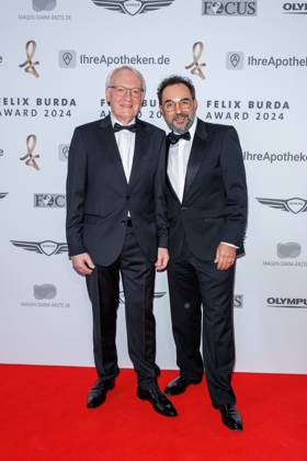 Gala - Felix Burda Award Heinz Spengler und Adnan Maral bei der Felix Burda Award Gala im Hotel Adlon Kempinskil am 21.04.2024 in Berlin. Copyright: xEventpressxKochanx