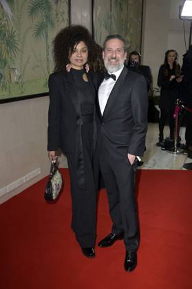 Andreas Kreimaier mit Begleitung bei der 19. Verleihung des Felix Burda Award 2024 im Hotel Adlon Kempinski. Berlin, 21.04.2024