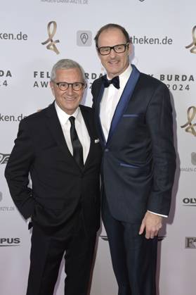 Jan Hofer und Vince Ebert bei der 19. Verleihung des Felix Burda Award 2024 im Hotel Adlon Kempinski. Berlin, 21.04.2024