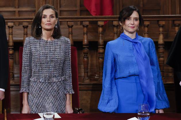 Spain s Queen Letizia (L) and Madrid s regional President, Isabel Diaz Ayuso (R), attend the 2023 Cervantes Award held in Alcala de Henares, Madrid, Spain, 23 April 2024. Spanish writer Luis Mateo Diez has been awarded with the 2023 Cervantes Award. 2023 Cervantes Award !ACHTUNG: NUR REDAKTIONELLE NUTZUNG!  Copyright: xBallesterosx GRAF5436 20240423-55013400921_1