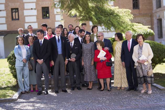 23-04-2024 Madrid Queen Letizia and King Felipe attend the Spanish Miguel de Cervantes 2023 literature prize, awarded to Luis Mateo Diez, at the auditorium of the university of Alcala de Henares in Madrid. No Spain Â  Copyright: xPPEx