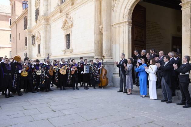 April 23, 2024, Madrid, Madrid, Spain: KING FELIPE VI of Spain, QUEEN LETIZIA of Spain attend the Miguel De Cervantes Literature award 2023 at the Alcal¡ de Henares University Madrid Spain - ZUMAc260 20240423_zep_c260_024 Copyright: xMikexChicorrox