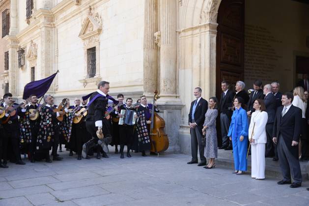 April 23, 2024, Madrid, Madrid, Spain: KING FELIPE VI of Spain, QUEEN LETIZIA of Spain attend the Miguel De Cervantes Literature award 2023 at the Alcal¡ de Henares University Madrid Spain - ZUMAc260 20240423_zep_c260_025 Copyright: xMikexChicorrox