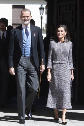 König Felipe VI. von Spanien und Königin Letizia von Spanien bei der Verleihung des Premio Miguel de Cervantes für Literatur an Luis Mateo Diez in der Universidad de Alcala. Alcala de Henares, 23.04.2024