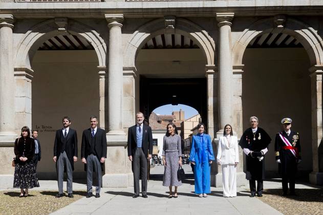 König Felipe VI. von Spanien und Königin Letizia von Spanien bei der Verleihung des Premio Miguel de Cervantes für Literatur an Luis Mateo Diez in der Universidad de Alcala. Alcala de Henares, 23.04.2024
