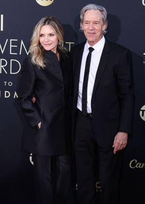 Gala Tribute to Nicole Kidman - LA Michelle Pfeiffer and husband David E. Kelley arrive at the 49th Annual AFI (American Film Institute) Lifetime Achievement Award Gala Tribute Celebrating Nicole Kidman held at the Dolby Theatre on April 27, 2024 in Hollywood, Los Angeles, CA, USA. Photo by Xavier Collin Image Press Agency ABACAPRESS.COM Los Angeles CA United States  Copyright: xCollinxXavier ImagexPressxAgencyxABACAx