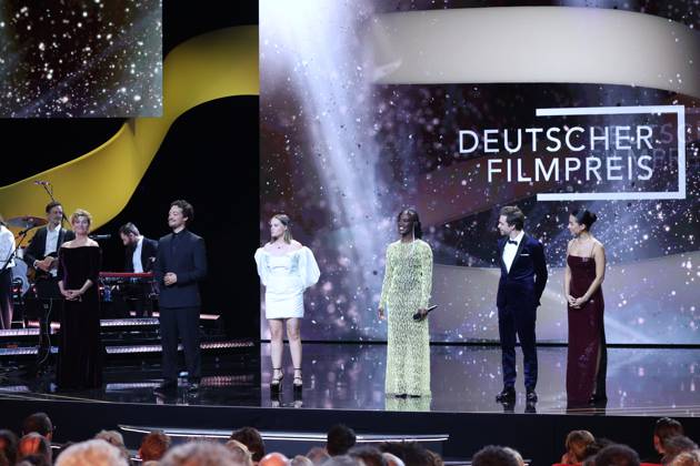 Deutscher Filmpreis 2024 Ivy Quainoo. Aurel Mertz, Gizem Emre, Tobias Krell (Checker Tobi), Margarita Broich und Jasna Fritzi Bauer bei der Verleihung der Lola - Deutscher Filmpreis 2024 im Theater am Potsdamer Platz in Berlin 03.05.2024 Copyright: xEventpressx