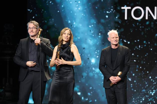 Deutscher Filmpreis 2024 BESTE TONGESTALTUNG Schlömer, Corinna Fleig, Tobias Fleig · THE DIVE bei der Verleihung der Lola - Deutscher Filmpreis 2024 im Theater am Potsdamer Platz in Berlin 03.05.2024 Copyright: xEventpressx