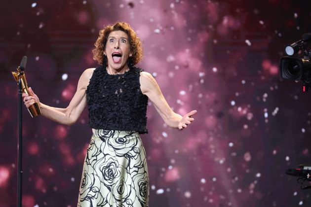 Bilder des Jahres 2024, Entertainment 05 Mai Entertainment Themen der Woche KW18 Deutscher Filmpreis 2024 BESTE WEIBLICHE NEBENROLLE Adele Neuhauser · 15 JAHRE bei der Verleihung der Lola - Deutscher Filmpreis 2024 im Theater am Potsdamer Platz in Berlin 03.05.2024 Copyright: xEventpressx