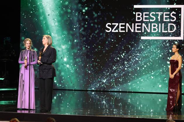 Deutscher Filmpreis 2024 BESTES SZENENBILD Cosima Vellenzer, Anika Klatt · DIE THEORIE VON ALLEM bei der Verleihung der Lola - Deutscher Filmpreis 2024 im Theater am Potsdamer Platz in Berlin 03.05.2024 Copyright: xEventpressx