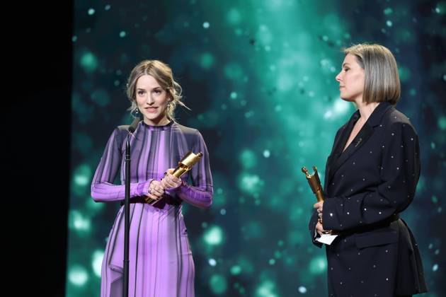 Deutscher Filmpreis 2024 BESTES SZENENBILD Cosima Vellenzer, Anika Klatt · DIE THEORIE VON ALLEM bei der Verleihung der Lola - Deutscher Filmpreis 2024 im Theater am Potsdamer Platz in Berlin 03.05.2024 Copyright: xEventpressx