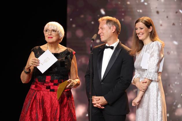 Deutscher Filmpreis 2024 Claudia Roth, Florian Gallenberger, Alexandra Maria Lara bei der Verleihung der Lola - Deutscher Filmpreis 2024 im Theater am Potsdamer Platz in Berlin 03.05.2024 Copyright: xEventpressx