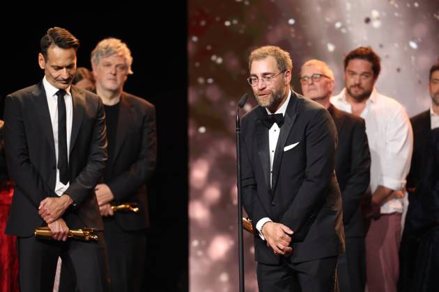 Deutscher Filmpreis 2024 BESTER SPIELFILM GOLD Sterben bei der Verleihung der Lola - Deutscher Filmpreis 2024 im Theater am Potsdamer Platz in Berlin 03.05.2024 Copyright: xEventpressx