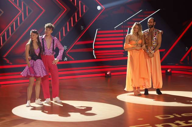 Ann-Kathrin Bendixen mit Valentin Lusin und Lulu Lewe mit Massimo Sinato in der neunten Live-Show der 17. Staffel der RTL-Tanzshow Let s Dance im MMC Coloneum. Köln, 03.05.2024