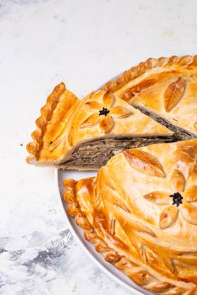 IMAGO Creative, Food, Pot Pie homemade chicken pie. homemade food on the table homemade chicken pie. homemade food on the table. Copyright: x RECORD DATE NOT STATED