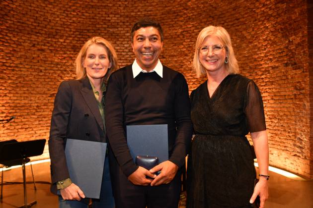 Dr. Maria Furtwängler, Giovane Elber und Ulrike Scharf Verleihung der Bayerischen Staatsmedaille für soziale Verdienste 2024 Heilige Hofkirche München 07. Mai 2024
