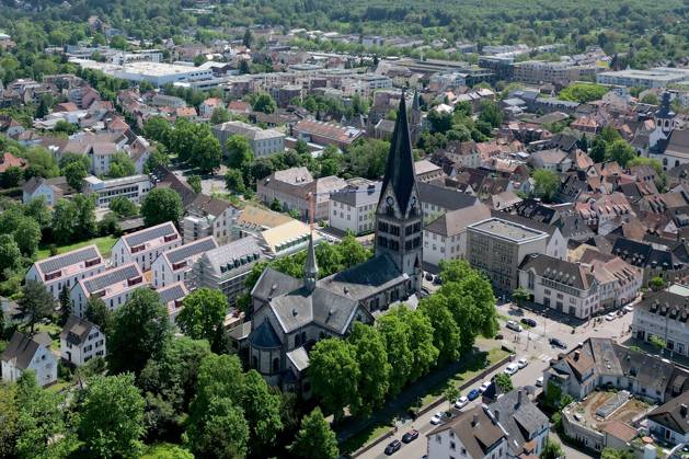 xsvx, News Wirtschaft Reise, Ettlingen, emwirt v.l. Ettlingen Stadt Altstadt Kernstadt Herz Jesu Kirche Pforzheimer Straße Ettlingen