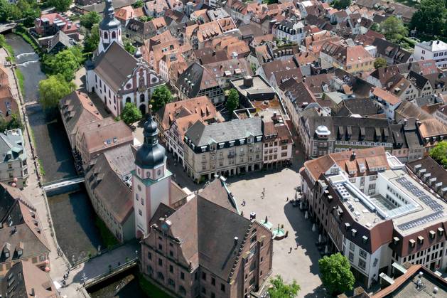 xsvx, News Wirtschaft Reise, Ettlingen, emwirt v.l. Ettlingen Stadt Altstadt Kernstadt Rathaus Marktplatz Alb Ettlingen