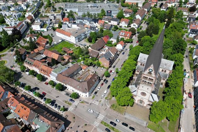 xsvx, News Wirtschaft Reise, Ettlingen, emwirt v.l. Ettlingen Stadt Altstadt Kernstadt Herz Jesu Kirche Pforzheimer Straße Ettlingen