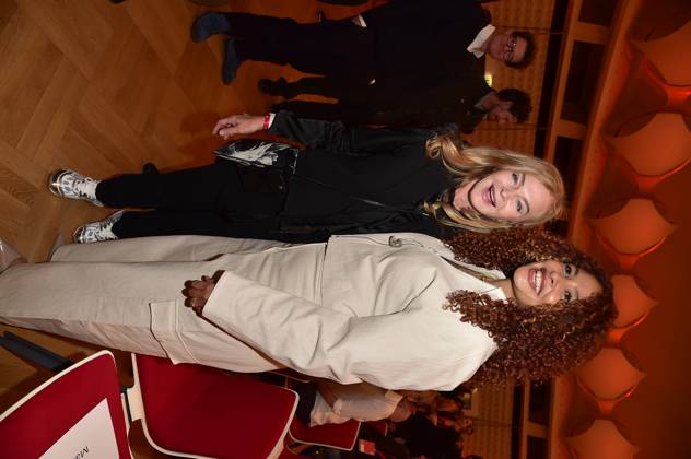 36. Fred Jay Preis der GEMA in Berlin Inga Humpe, Joy Denalane Ankunft, roter Teppich im bcc Berlin der 36. Fred Jay Preis 2024 im Rahmen des GEMA Mitgliederfestes in Berlin 14.05.2024