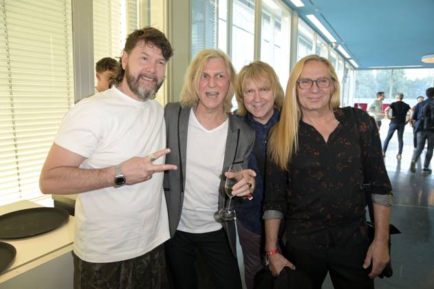 Rea Garvey, Rüdiger Ritchie Barton, Tobias Künzel und Uwe Hassbecker bei der Verleihung des Fred Jay Preises 2024 im bcc Berlin Congress Center. Berlin, 14.05.2024