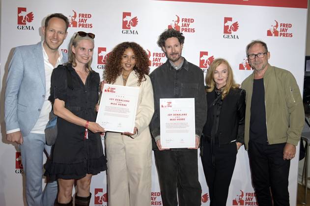 Tobias Reitz, Joy Denalane, Max Herre, Inga Humpe und Frank Ramond bei der Verleihung des Fred Jay Preises 2024 im bcc Berlin Congress Center. Berlin, 14.05.2024